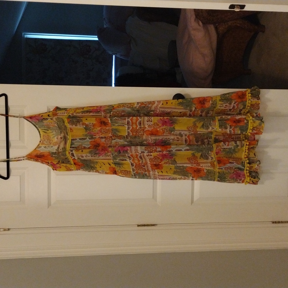 America and beyond women's beach cover up size large